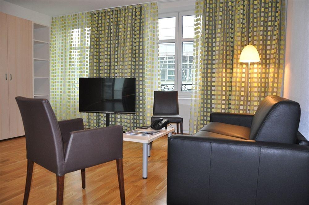 Residence Apartments By Hotel Du Commerce Βασιλεία Εξωτερικό φωτογραφία